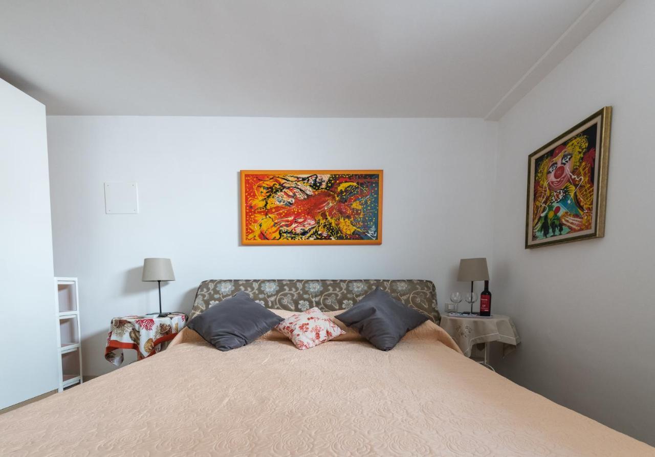 Villa Iscla Maison D'Hotes Искья Экстерьер фото